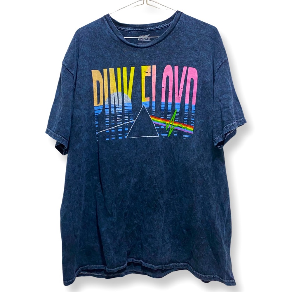 Pink Floyd Graphic T-shirt size xl -